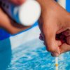 La ciencia de la química de la piscina Cómo mantener el agua limpia